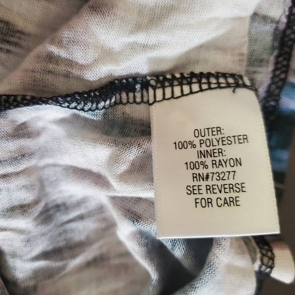 NWT Simply Vera Wang Watercolor Floral Drape Flowy Top - Picture 8 of 9